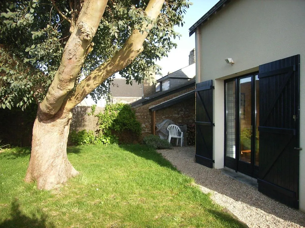 Ref 034 Maison Deux Chambres Pour Cinq Personnes Proche Golfe Du Morbihan Le Monteno Arzon